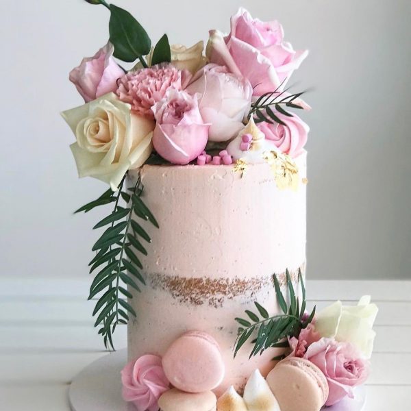 Pink Flower Cake celebrate events for lady in dubai